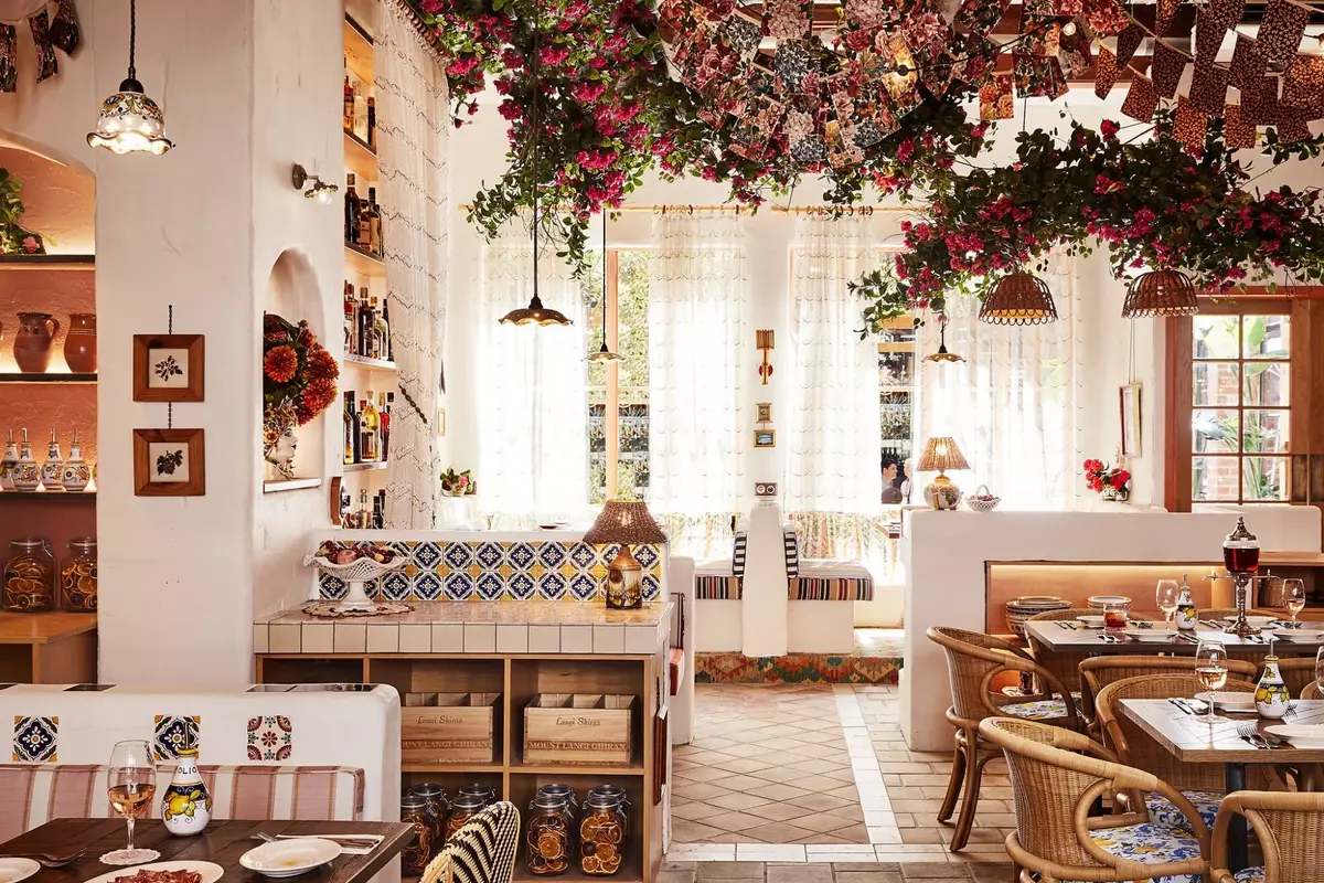 قاعات الطعام الحضرية