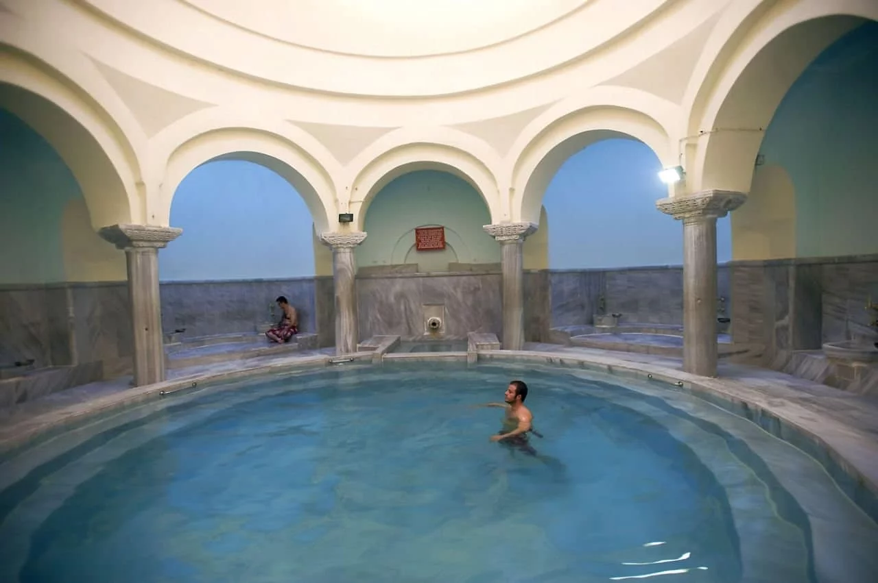 رحلة يلوا والحمامات الكبريتية